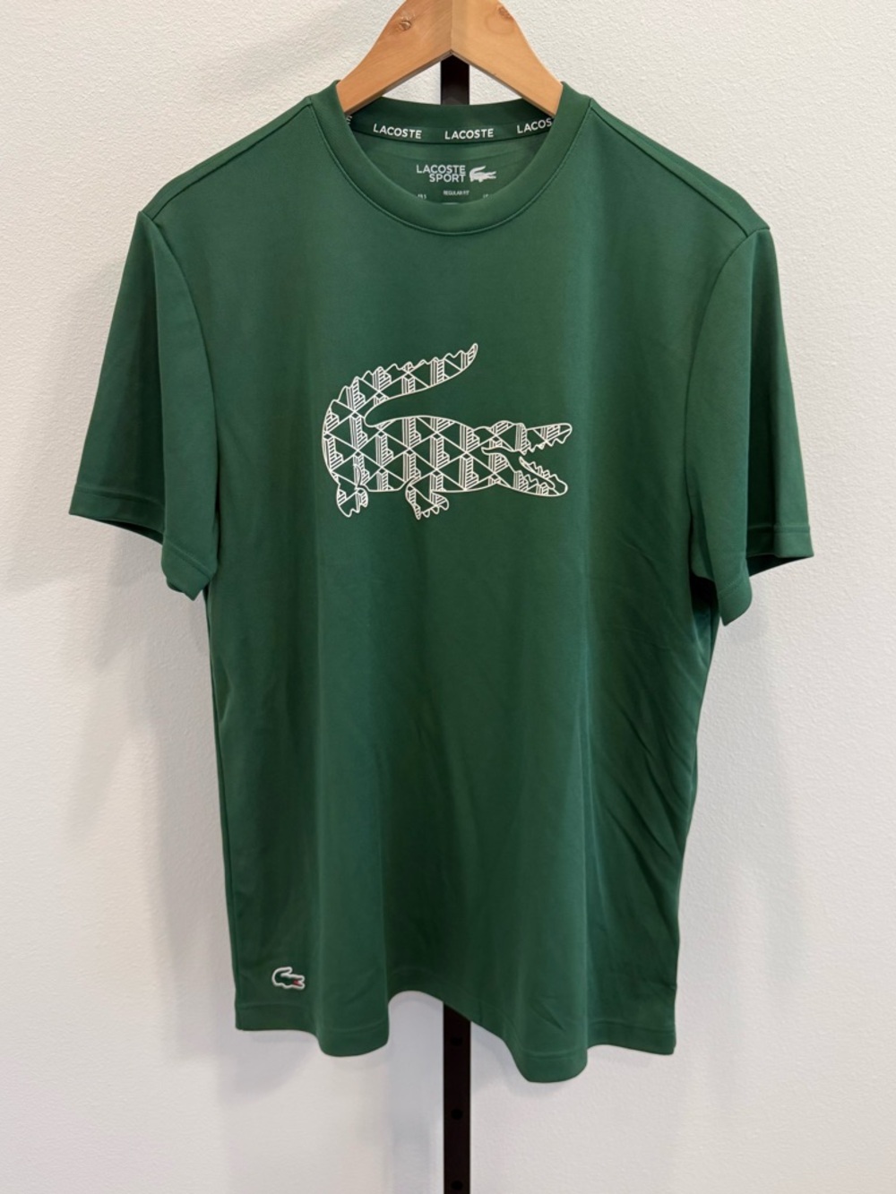 Lacoste Ultra Dry Performance  Dark Green Graphic Croc Large Preppy Athlesiure